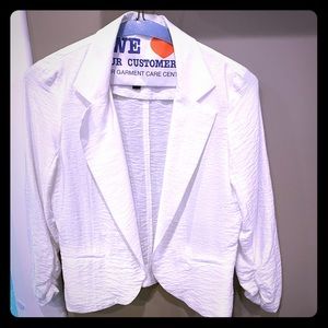 White Jacket w/quarter sleeves